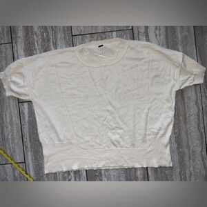 Free People MEDIUM Oversized Cream Short Sleeve Sweater like New